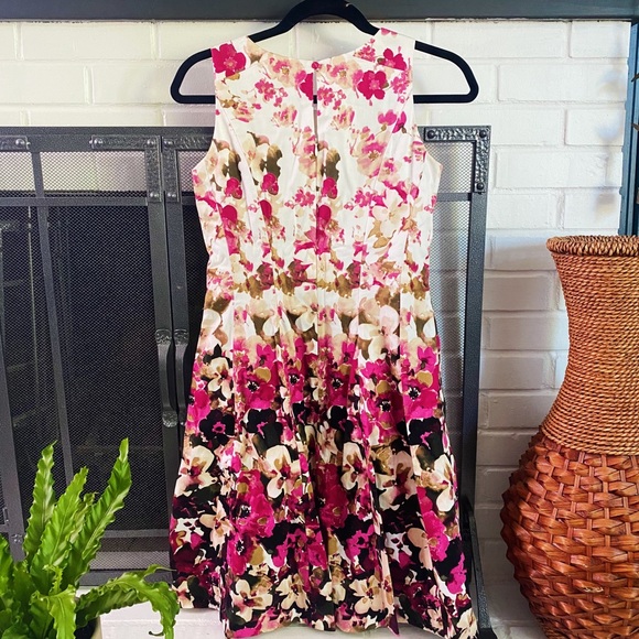 White House Black Market floral dress - Picture 2 of 5